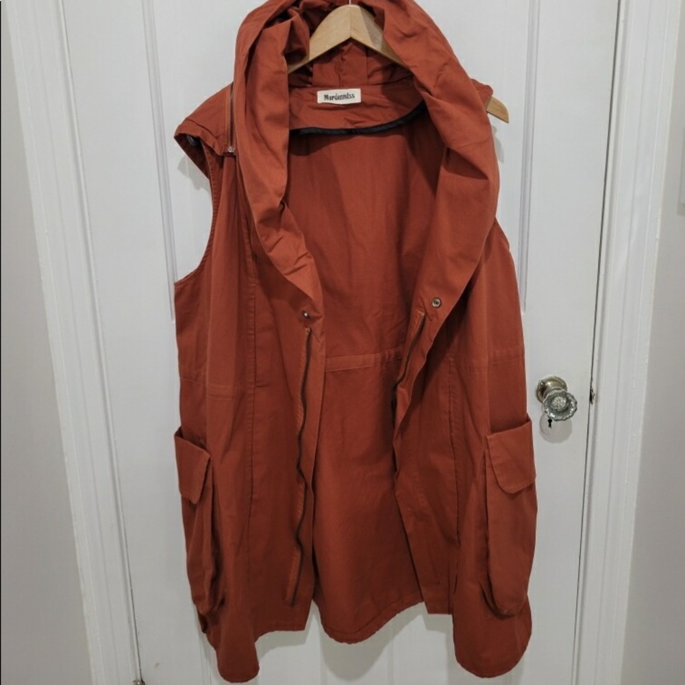Mordenmiss Vest